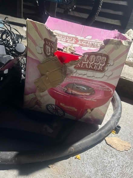 Photo of free Small candy floss machine (BD4) #1