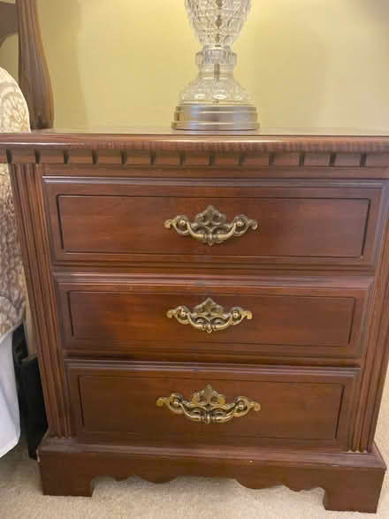 Photo of free 2 dressers 2 end tables (Oakland) #4