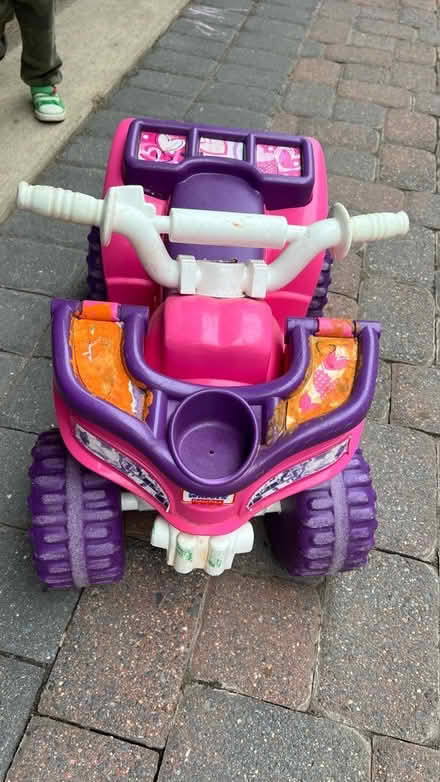 Photo of free Ride toy (Clarendon metro,Arlington, VA) #1