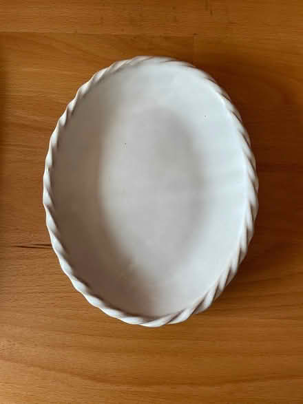 Photo of free Assortment baking trays/bowls (Sandymount) #1