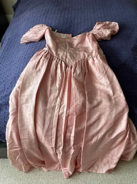 Photo of free Silk bridesmaid dress for re use? (Checkendon RG8) #1