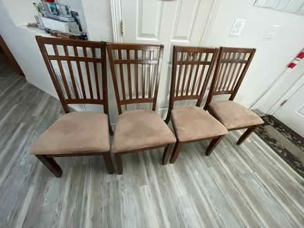 Photo of free 4 dining chairs (Near 115th & Sheridan) #1