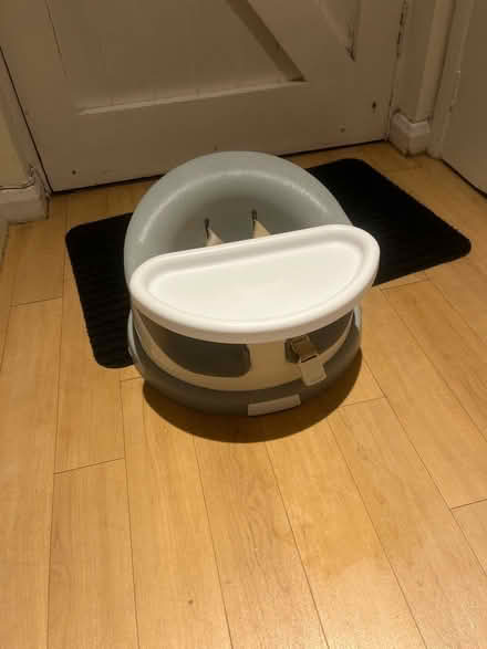 Photo of free Baby/toddler booster seat (Islington N1) #2