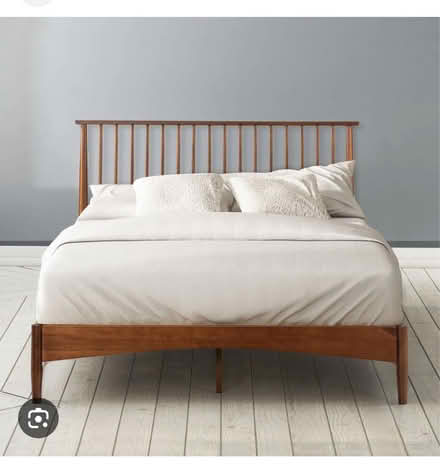 Photo of Simple wooden frame bed (M21) #2