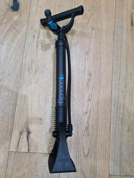 Photo of free Bicycle footpump (Upper Wolvercote OX2) #1