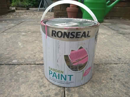 Photo of free Garden paint - PINK (Eardington) #1