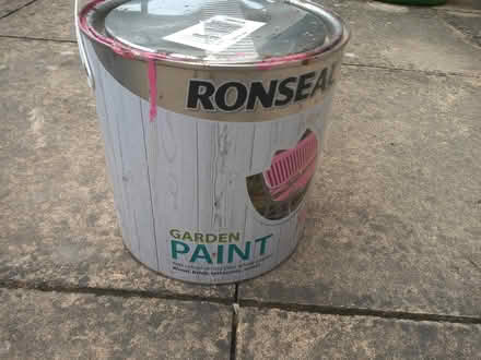 Photo of free Garden paint - PINK (Eardington) #4