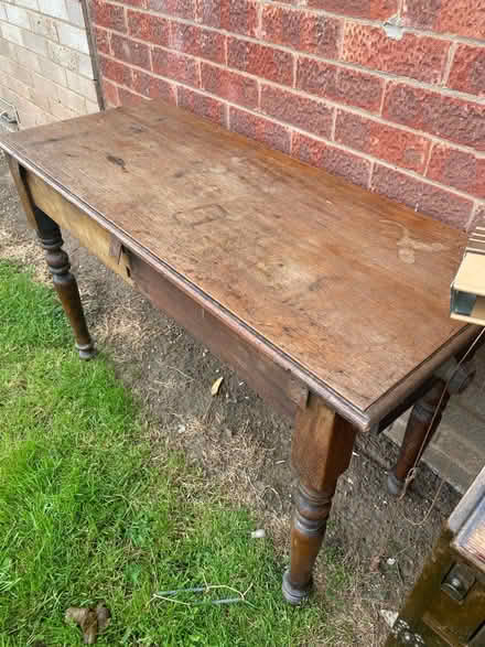 Photo of free Sewing machine table (Malvern WR14) #1