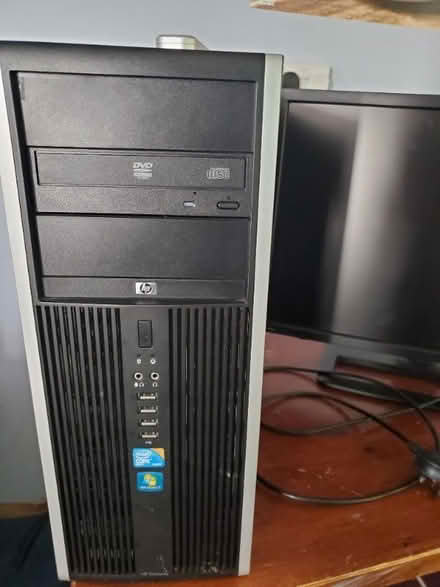 Photo of free HP desktop computer (Cubbington CV32) #1