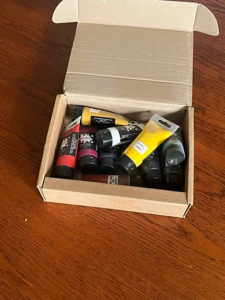 Photo of free Acrylic Paints (HA0) #1