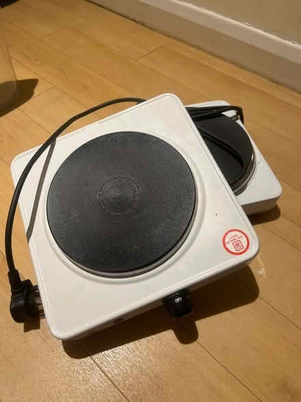 Photo of free 2 x single electric hobs (Islington N1) #1