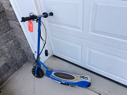 Photo of free Razor scooter:needs work? (South Downers Grove) #1