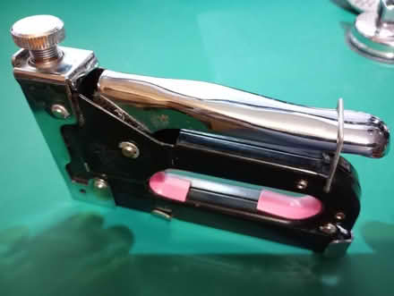 Photo of free STAPLE GUN (Not a stapler!) (Whitnash CV31) #1