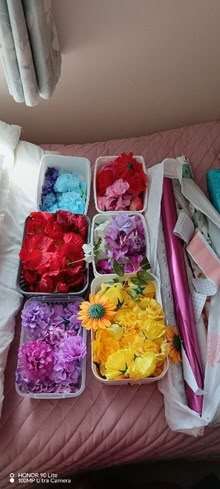 Photo of free Silk flowers and wrapping paper (Old Town SG1) #1