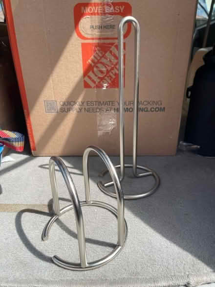 Photo of free Napkin and paper towel holder (Boca raton) #1