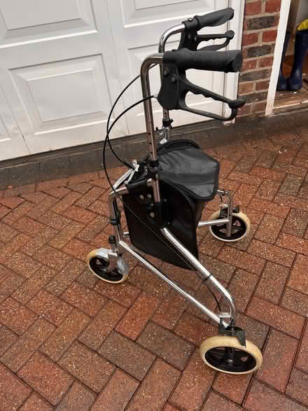 Photo of free 3 wheeled walker (Harlow CM18) #1