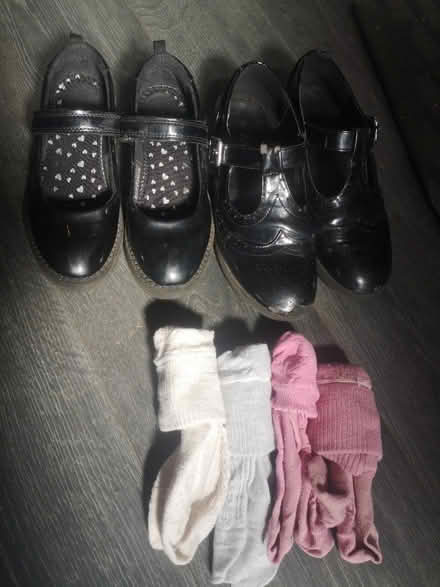 Photo of free School shoes & socks (Henley-on-Thames RG9) #1