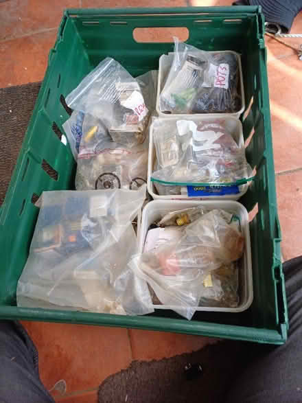 Photo of free Old electronic parts (Kendal LA9) #1