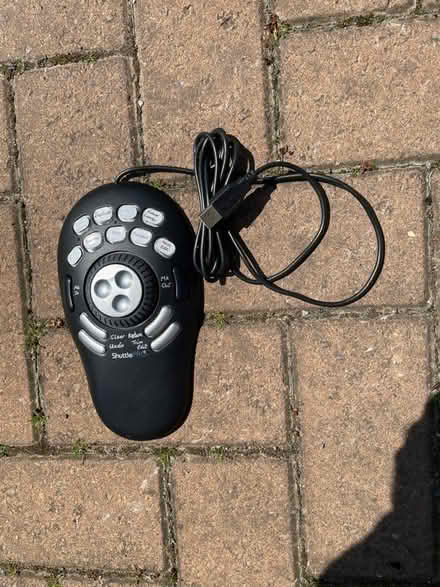 Photo of free Computer shuttle pro (Middleyard GL10) #1