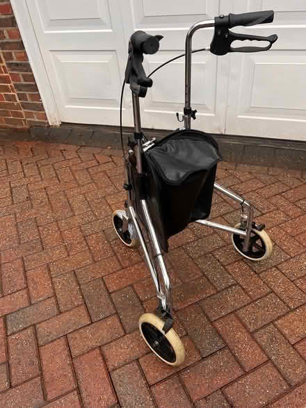 Photo of free 3 wheeled walker (Harlow CM18) #3