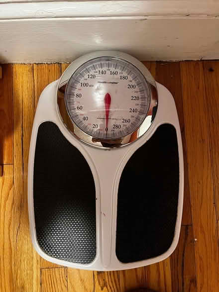 Photo of free Analog Bathroom Scale (Central Square, Cambridge) #1