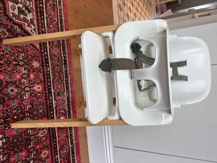 Photo of free high chair (kew TW9) #1