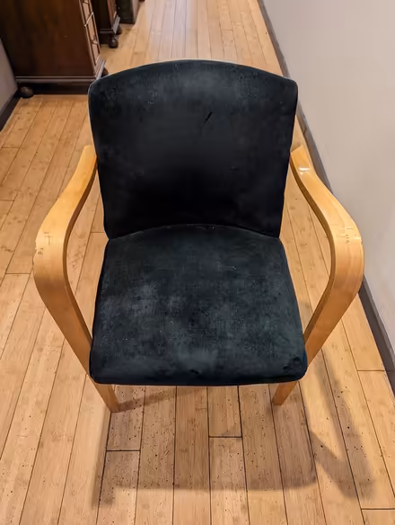 Photo of free green velour chair (Chelsea (25th St and 7th Ave)) #1