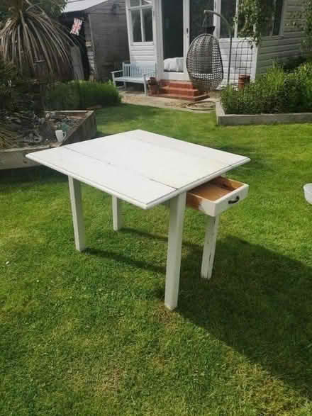 Photo of free Drop-Flap/Leaf Table (BN12) #3