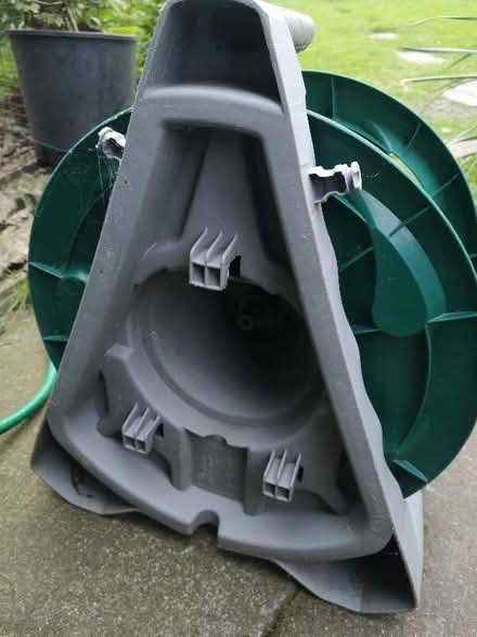 Photo of free Green hosepipe on reel (Craiglockhart EH14) #2