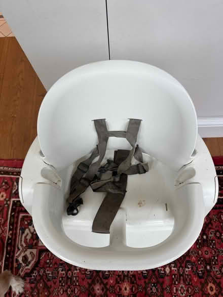 Photo of free high chair (kew TW9) #3