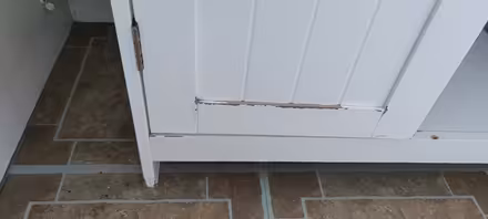 Photo of free Under sink cabinet (London Colney) #4