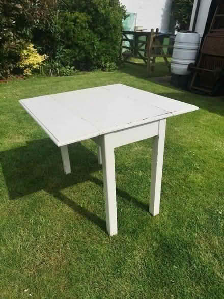 Photo of free Drop-Flap/Leaf Table (BN12) #4