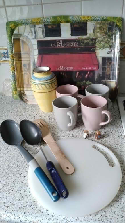 Photo of free Variety of items (Haywood RG12) #1