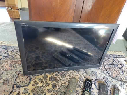 Photo of free Sony 23" TV plus remote control handsets (Tottenham N17) #1