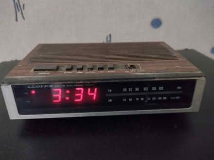 Photo of free Retro radio alarm clock (Woodley SK6) #1