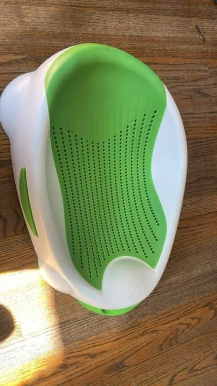 Photo of free bath tub (Berwyn) #1