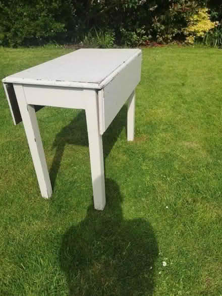 Photo of free Drop-Flap/Leaf Table (BN12) #1