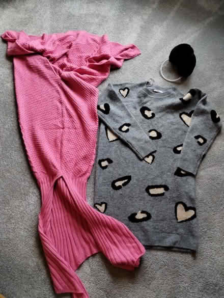 Photo of free Assorted ladies' clothes size small adult (Chelmer Village CM2) #1