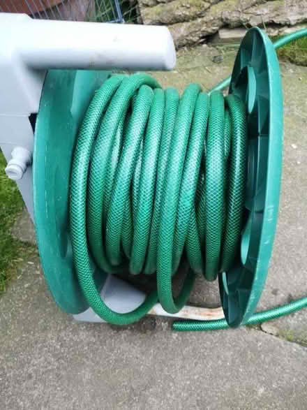Photo of free Green hosepipe on reel (Craiglockhart EH14) #3