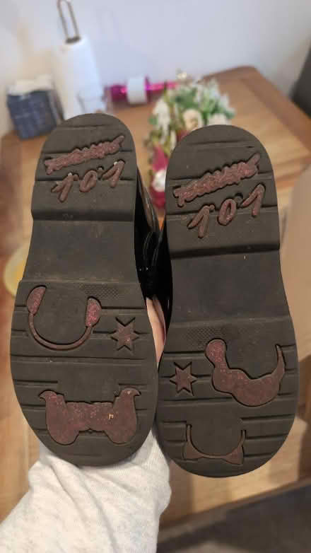 Photo of free School shoes size 1 (WS10) #3
