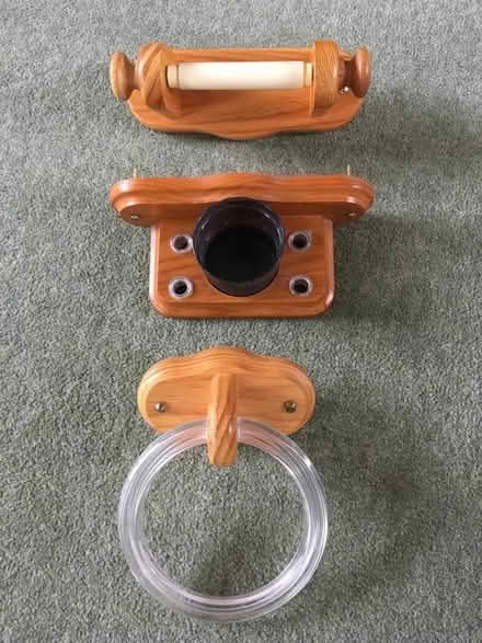 Photo of free Bathroom Accessories (Bridge of Allan FK9) #1