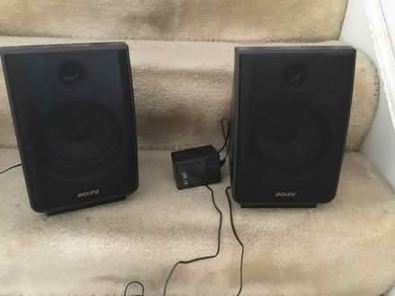 Photo of free Advent speakers (Springfield (Delco)) #1