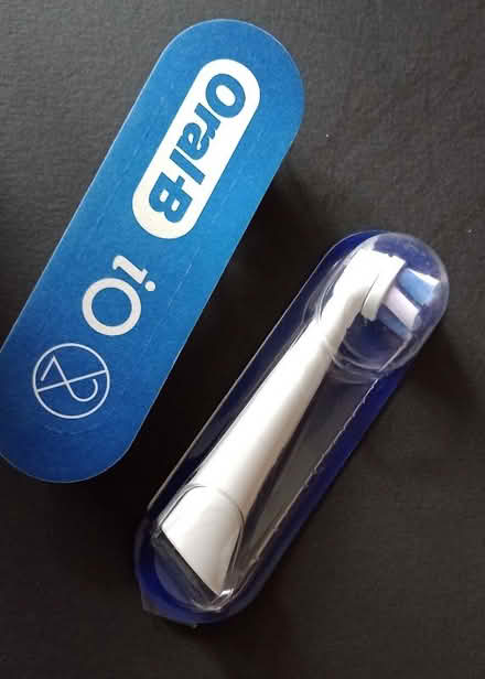 Photo of free Oral-B iO brush heads (CT6) #1