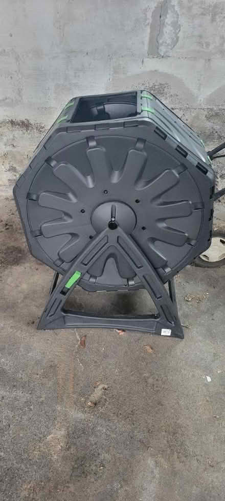 Photo of free Rotating Recycle Waste Outdoor (Everett) #1