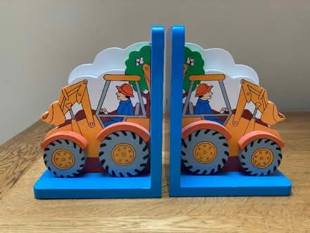 Photo of free Children’s bookends (Cumnor OX2) #1