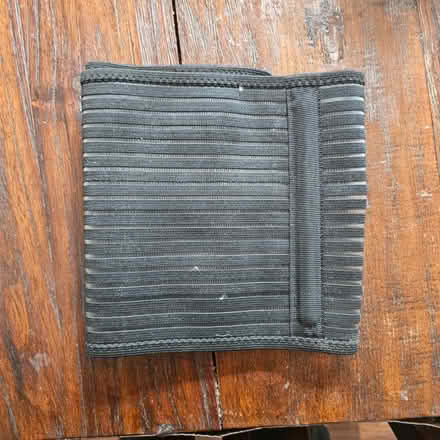 Photo of free Waist belt/trainer • used (Clapham Common) #1