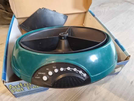 Photo of free Pet feeder (BN3) #3