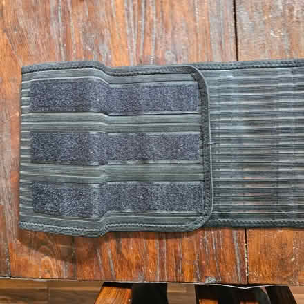 Photo of free Waist belt/trainer • used (Clapham Common) #2