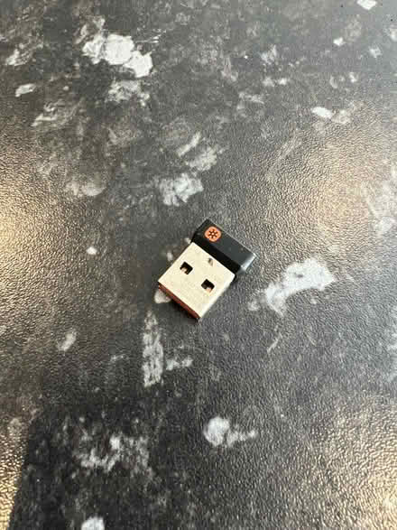 Photo of free Logitech Wireless MAC keyboard (Hornsey, N8) #4