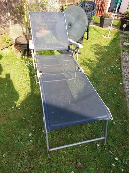 Photo of free Sun lounger (Hatfield) #1
